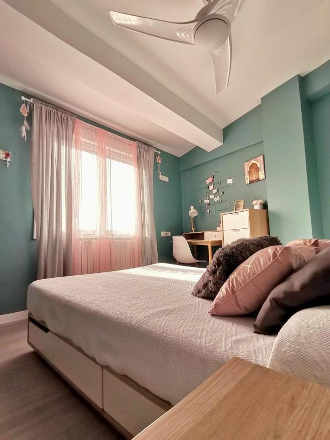 Апартаменти La Balconada De La Aljaferia Con Parking Privado Сарагоса Екстер'єр фото